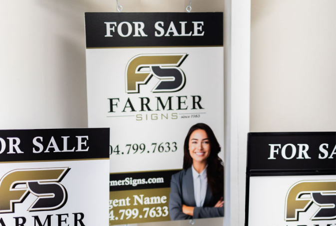 Choosing the Right Sign Material for your Listing or Business